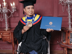 Cerita Dosen Unair Selesaikan S3 dengan IPK 4,00 di Tengah Dua Kaki yang Diamputasi