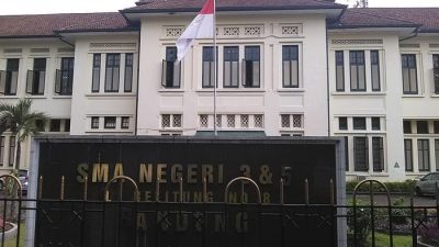 Membeludak, Ribuan Siswa Serbu SPMB Sekolah Maung di SMAN 3 dan SMAN 5 Bandung