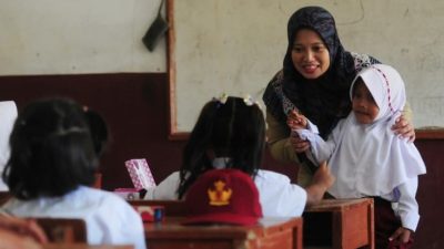 Komisi X DPR Desak Pemerintah Terbitkan Rekognisi Khusus Masa Pengabdian Guru Honorer