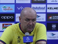 Persib Fokus di Laga Penentuan, Hodak: Pemain Harus Siap Seratus Persen