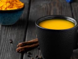 6 Manfaat Rutin Minum Air Rebusan Kunyit