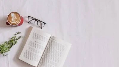 Menembus Batas Zaman: Ajip Rosidi dan Visi Literasi Sunda