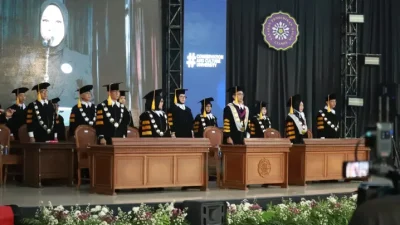 Hadiri Wisuda Unigal, Bupati Ciamis Tekankan Pentingnya Karya Nyata bagi Kemajuan Tatar Galuh dan Indonesia 2 2892166192