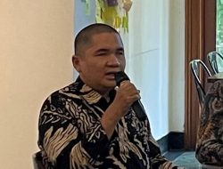 Kisah Fajri Hidayatullah, Disabilitas Tuna Netra yang Jadi Tim Ahli Stafsus Mendikdasmen