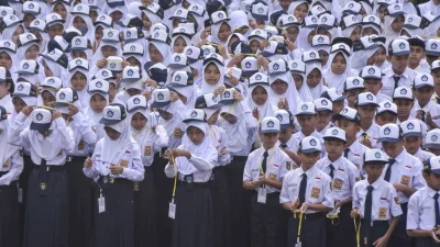 Kemendikdasmen Terbitkan Pedoman MPLS 2026, Ada Materi Utama dan Pilihan