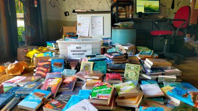 Sumbangan Buku ke Komunitas Gada Membaca Berdatangan